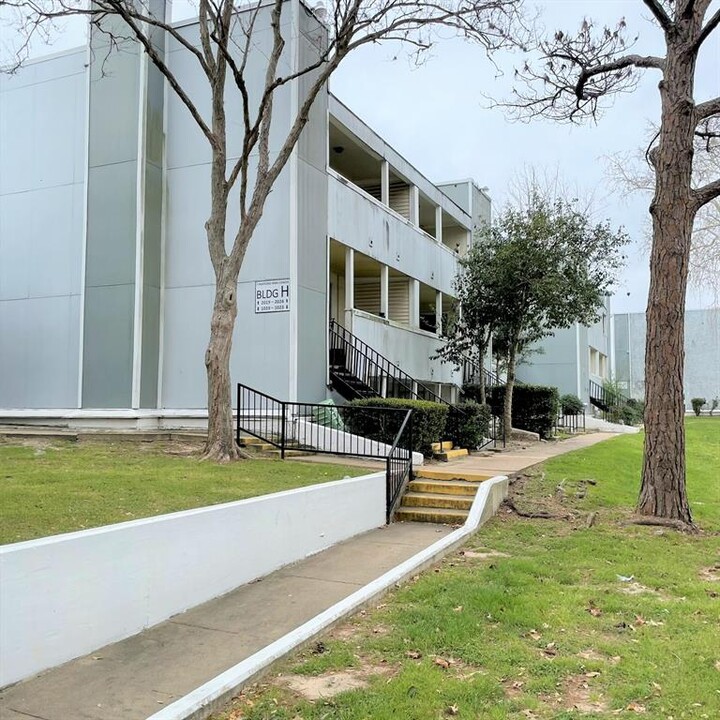 781 Country Pl Dr in Houston, TX - Building Photo