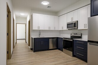 857 Bergen Ave in Jersey City, NJ - Foto de edificio - Building Photo