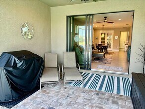 7627 Jacaranda Ln in Naples, FL - Building Photo - Building Photo