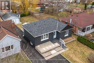 346 Pottruff Rd N in Hamilton, ON - Building Photo - Building Photo
