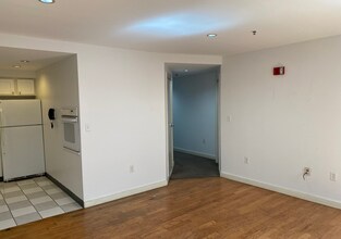 534 Commonwealth Ave, Unit 2D in Boston, MA - Building Photo - Building Photo