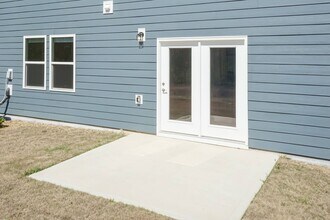 1498 Rhodes Pond St in Wendell, NC - Building Photo - Building Photo