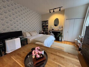 13 S Russell St, Unit 2 in Boston, MA - Building Photo - Building Photo