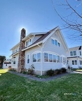 33 Wilford Rd in Branford, CT - Building Photo