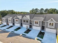 1586 Fern Ridge Ln in Norcross, GA - Foto de edificio - Building Photo