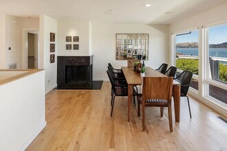 118 Cazneau Ave in Sausalito, CA - Foto de edificio - Building Photo