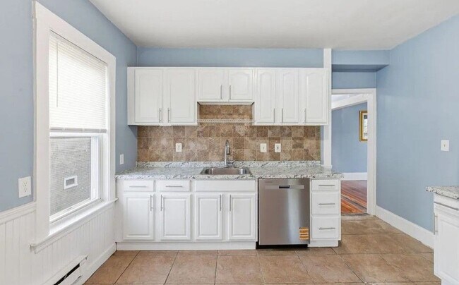 20 Leslie St in Boston, MA - Foto de edificio - Building Photo