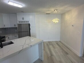 3470 Pinewalk Dr N in Margate, FL - Building Photo - Building Photo