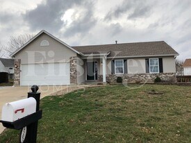 1503 Jordan Lee Ct in Wentzville, MO - Building Photo