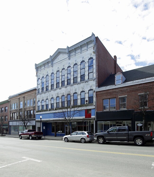 129 Main St in Biddeford, ME - Building Photo - Building Photo