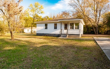 4210 Irondale Dr NW in Huntsville, AL - Building Photo - Building Photo