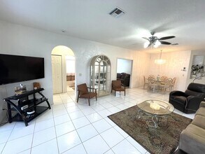 7941 Laina Ln in Boynton Beach, FL - Building Photo - Building Photo