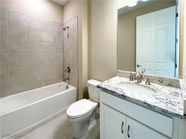 property at 422 Spg Hl Lk Lp