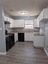 205 Ironbark Dr in Arlington, TX - Foto de edificio - Building Photo