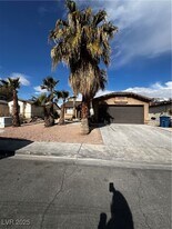 3710 E Royal Fern Cir in Las Vegas, NV - Building Photo