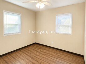 2208 W Central Blvd in Orlando, FL - Building Photo