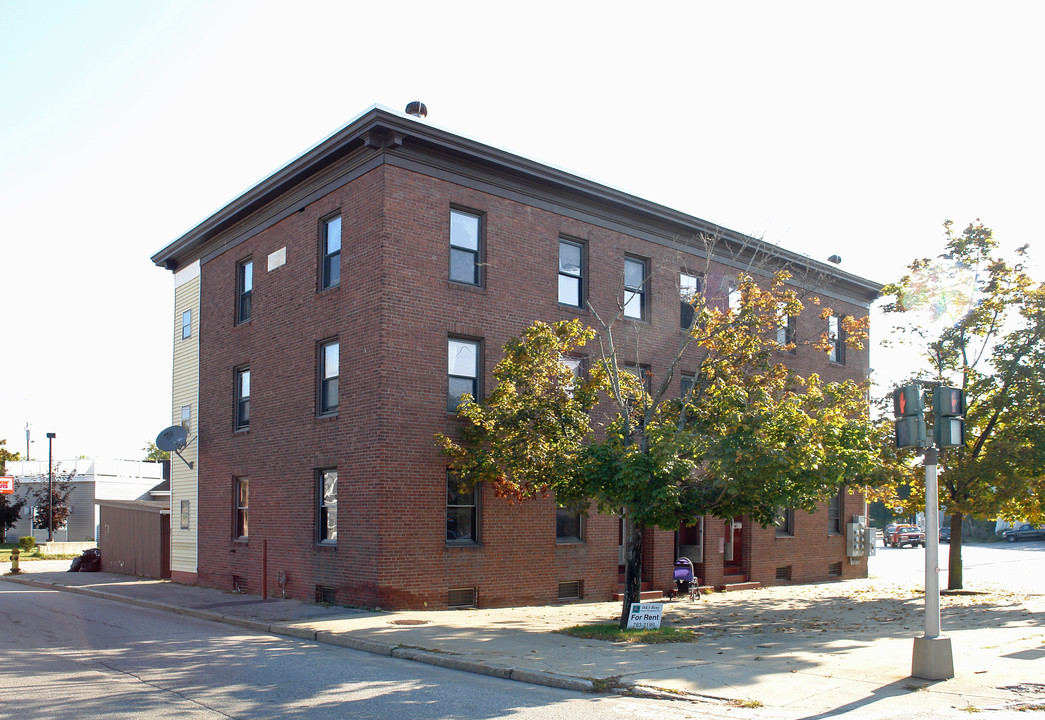 32 2nd St in Auburn, ME - Building Photo