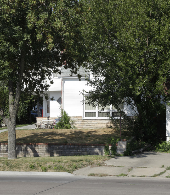 6 N Locust St in Glenwood, IA - Foto de edificio - Building Photo