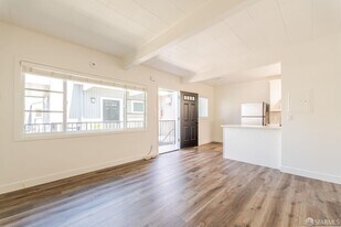 1841 Union St in San Francisco, CA - Building Photo