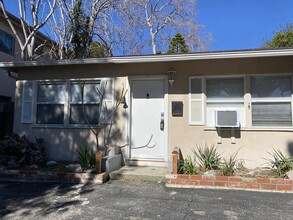6809 Valmont St in Tujunga, CA - Building Photo - Building Photo