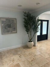 1108 Washington St in Hollywood, FL - Building Photo - Building Photo