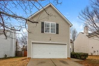 7103 Fox Point Dr in Charlotte, NC - Building Photo - Building Photo