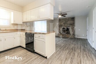 324 Hopkins Rd in Indianapolis, IN - Building Photo - Building Photo