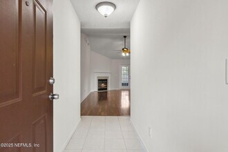 616 Fallen Timbers Dr in Orange Park, FL - Building Photo - Building Photo