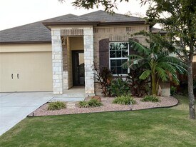 104 Granville Ct in Jarrell, TX - Building Photo