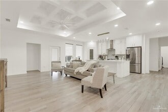 21 N 35th St in McAllen, TX - Building Photo - Building Photo
