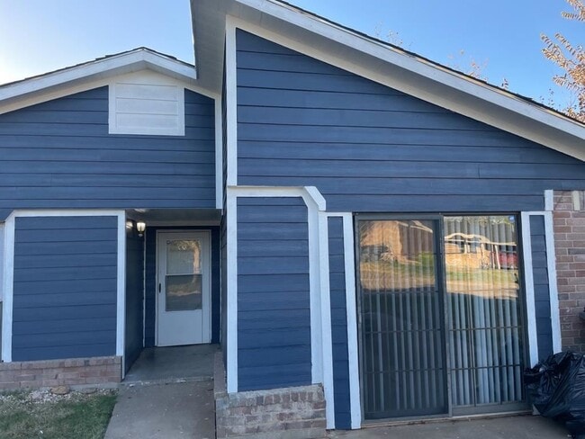 property at 1719 SW 14th St