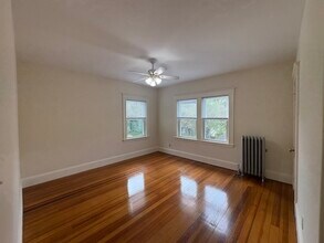 97 Warwick Rd in Newton, MA - Building Photo - Building Photo