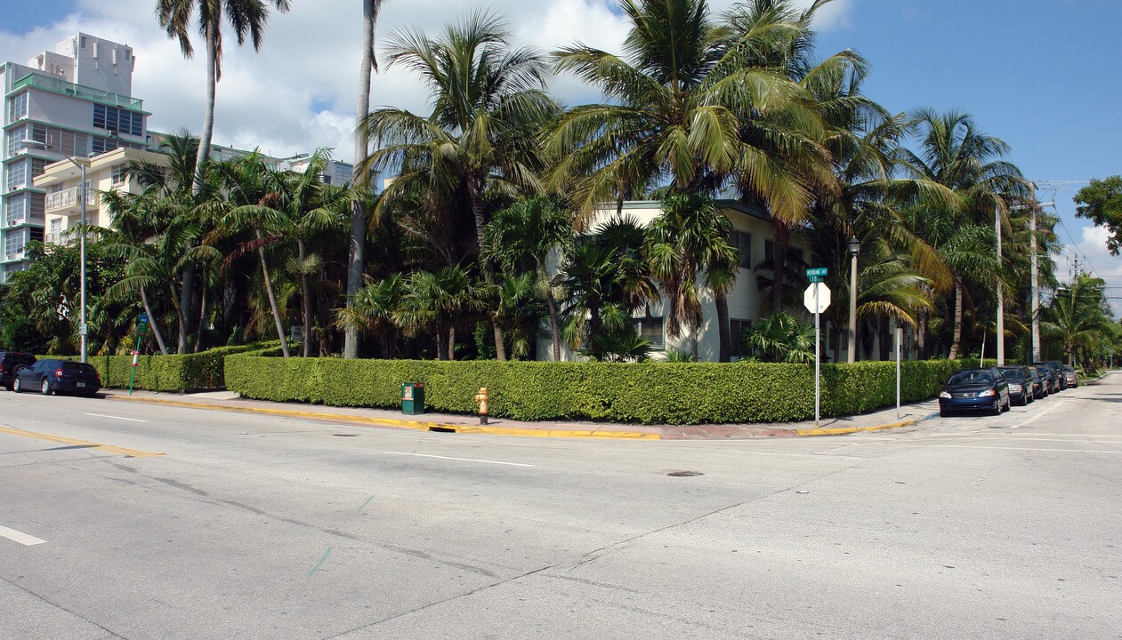 1770 Meridian Ave in Miami Beach, FL - Building Photo