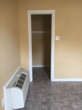 12 Pine Creek Cir in Lawton, OK - Building Photo - Building Photo