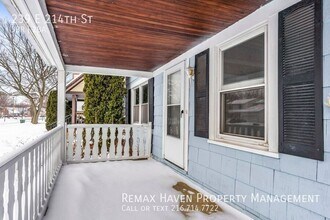 239 E 214th St in Euclid, OH - Building Photo - Building Photo