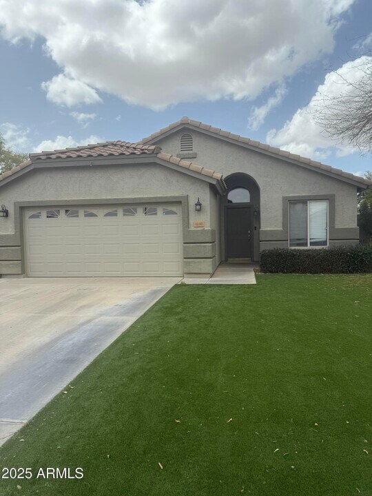 1132 N Seton Ave in Gilbert, AZ - Building Photo