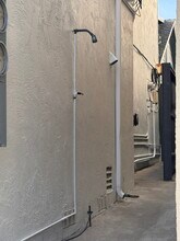 215 El Porto St, Unit 215 in Manhattan Beach, CA - Building Photo - Building Photo