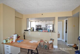 15 N Beacon St, Unit 802 in Boston, MA - Building Photo - Building Photo