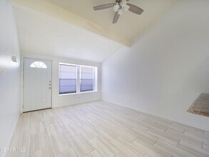 1901 Lake Omega St in El Paso, TX - Building Photo - Building Photo