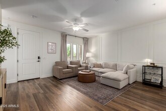 2821 S Skyline Dr in Mesa, AZ - Building Photo - Building Photo