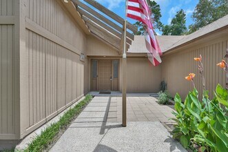 5928 Sinclair Dr in Montgomery, TX - Building Photo - Building Photo