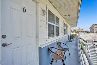 810 S Surf Rd in Hollywood, FL - Building Photo - Building Photo