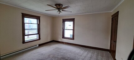 102 Stedman St, Unit A in Sayre, PA - Building Photo - Building Photo