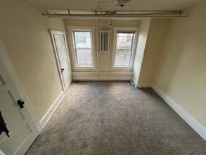 1411 N Washington Ave, Unit 1B in Scranton, PA - Foto de edificio - Building Photo