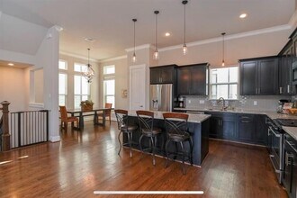 1059 W 25th St in Houston, TX - Building Photo - Building Photo