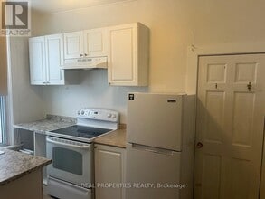 277 Bronson Ave in Ottawa, ON - Building Photo - Building Photo