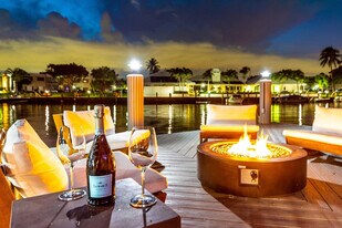 6541 NE 20th Ave in Fort Lauderdale, FL - Building Photo