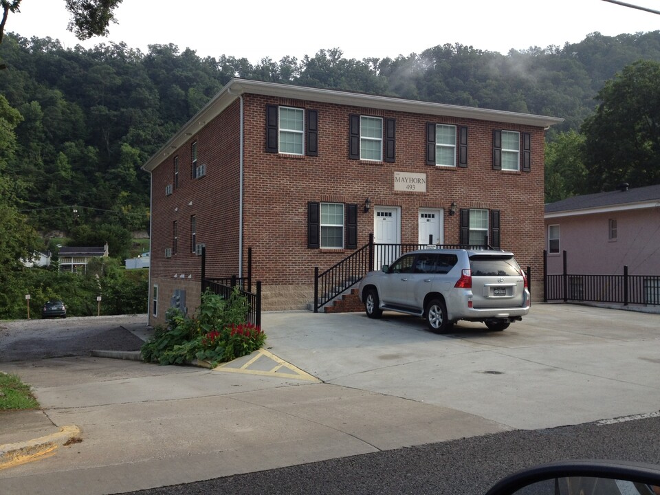 493 Hambley Blvd, Unit 102 in Pikeville, KY - Building Photo