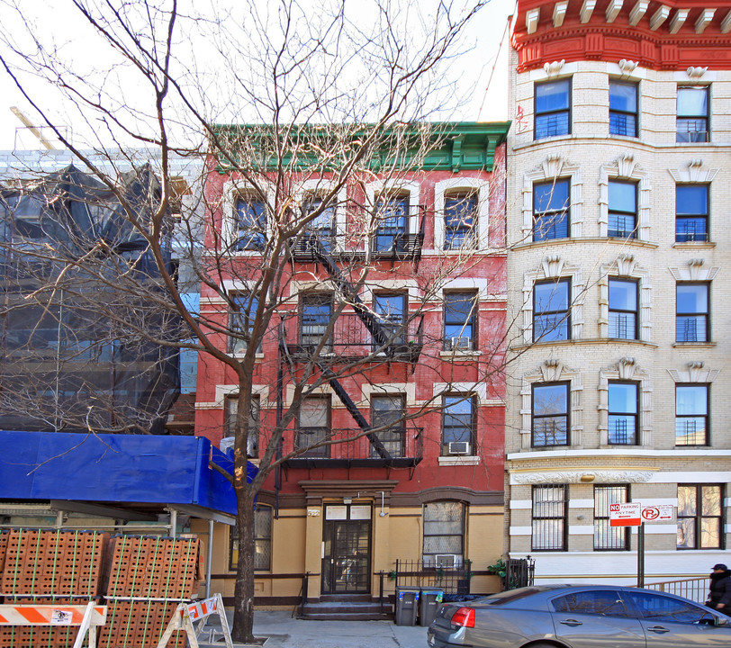 522 W 159th St in New York, NY - Building Photo