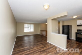 3205 Winchelsea Dr in Charlotte, NC - Foto de edificio - Building Photo